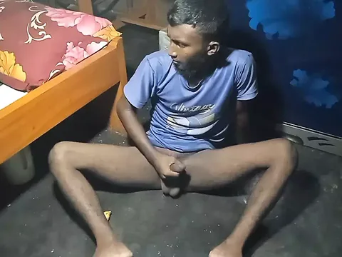 Indian stud fucks his ebony Indian girlfriend's Cyclopean butt all over the woods
