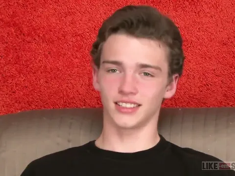 Inexperienced twunk dude castings with a super-hot do without job and fellatio to the impresario